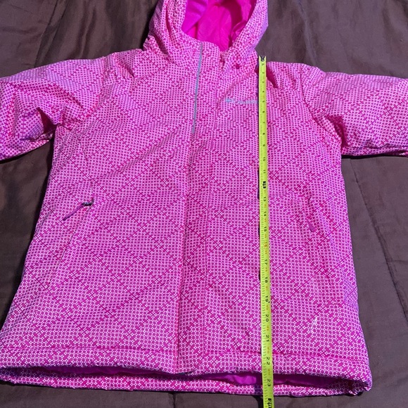Girls Puffy Coat by Columbia Brand. EUC! - Picture 14 of 16